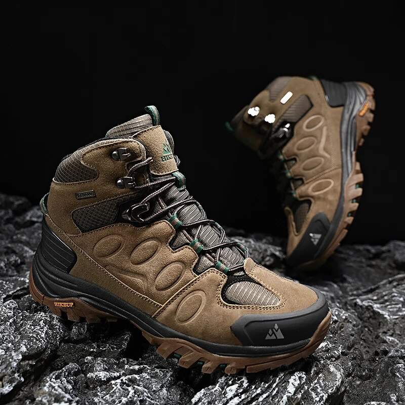 HikeStrong - High-Top Hiking Boots with Warm Outdoor Trekking Support
